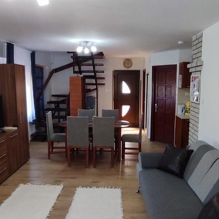 Bazsi Apartman Hajduszoboszlo Bagian luar foto