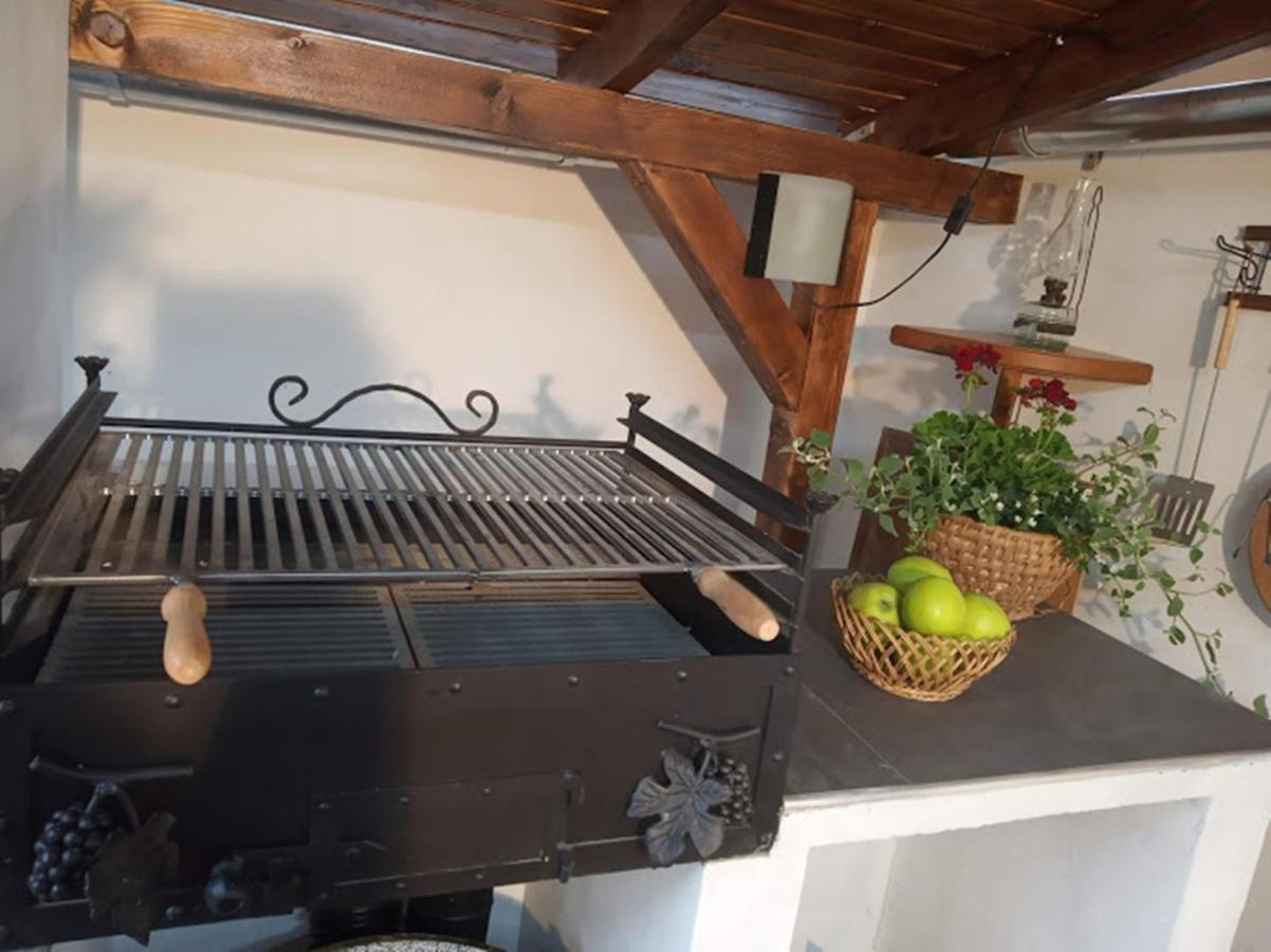 Bazsi Apartman Hajduszoboszlo Bagian luar foto