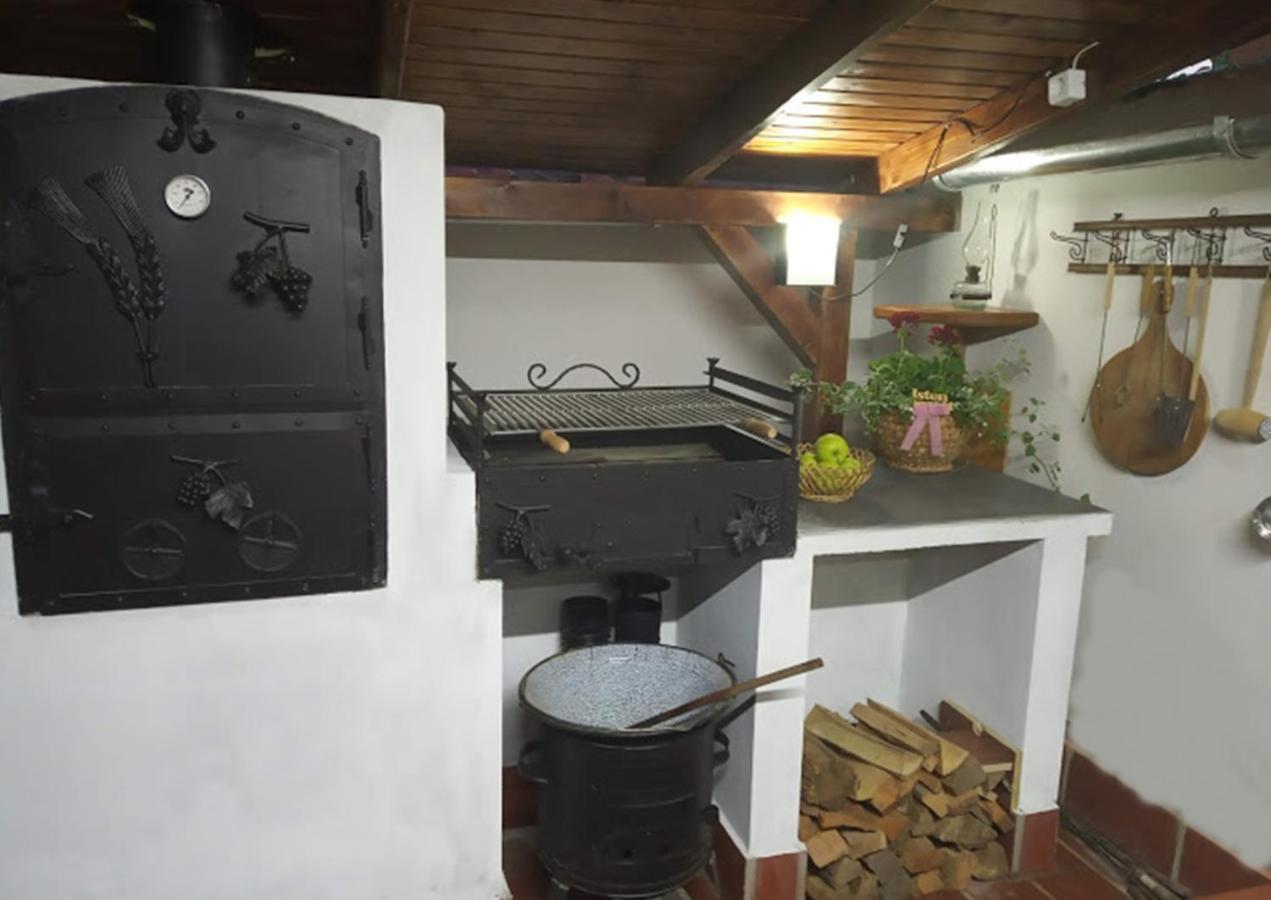 Bazsi Apartman Hajduszoboszlo Bagian luar foto