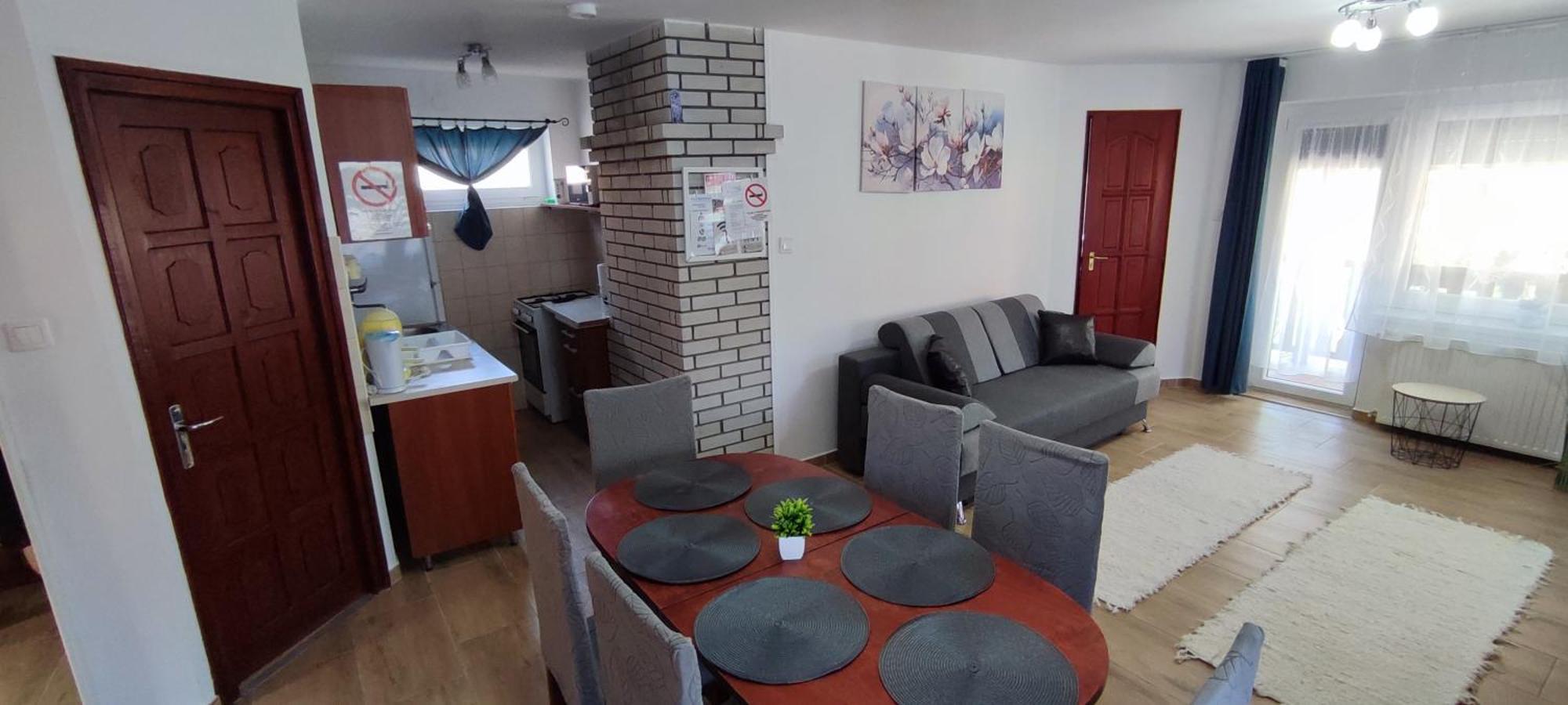 Bazsi Apartman Hajduszoboszlo Bagian luar foto