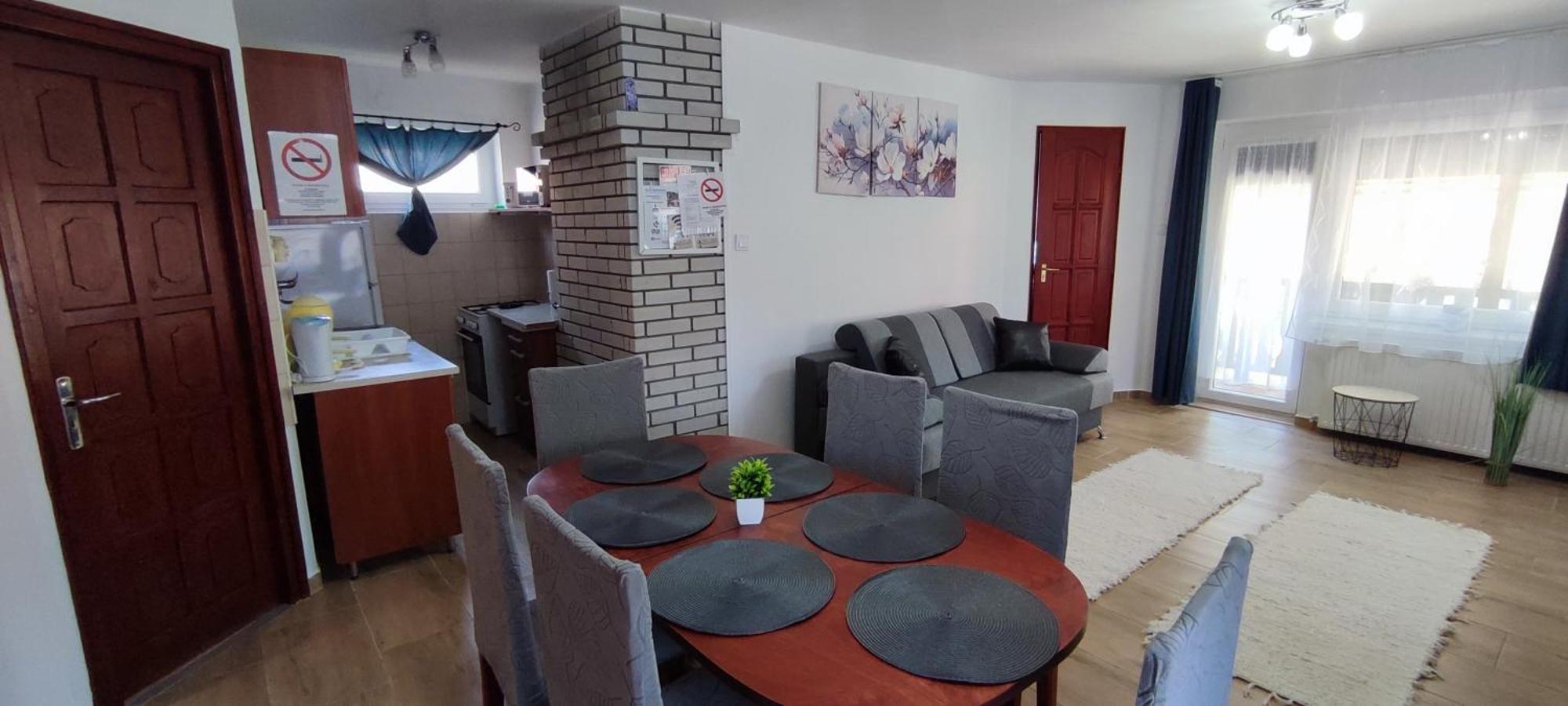 Bazsi Apartman Hajduszoboszlo Bagian luar foto