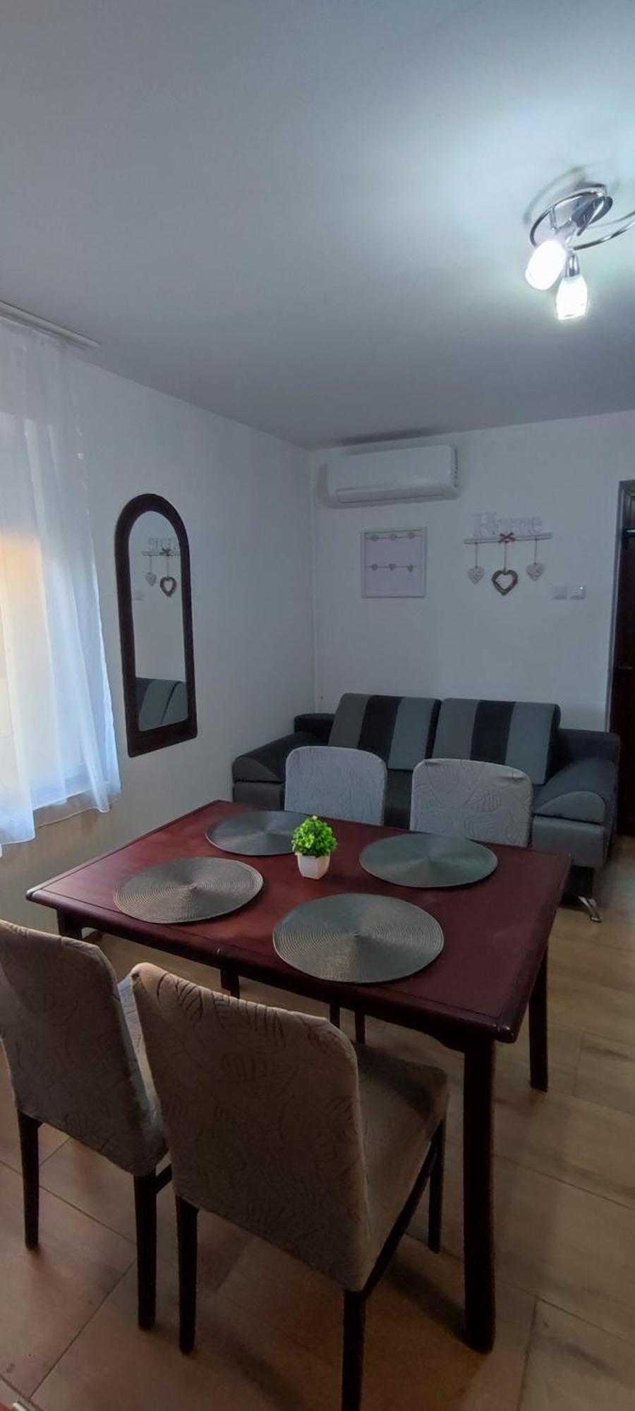 Bazsi Apartman Hajduszoboszlo Bagian luar foto