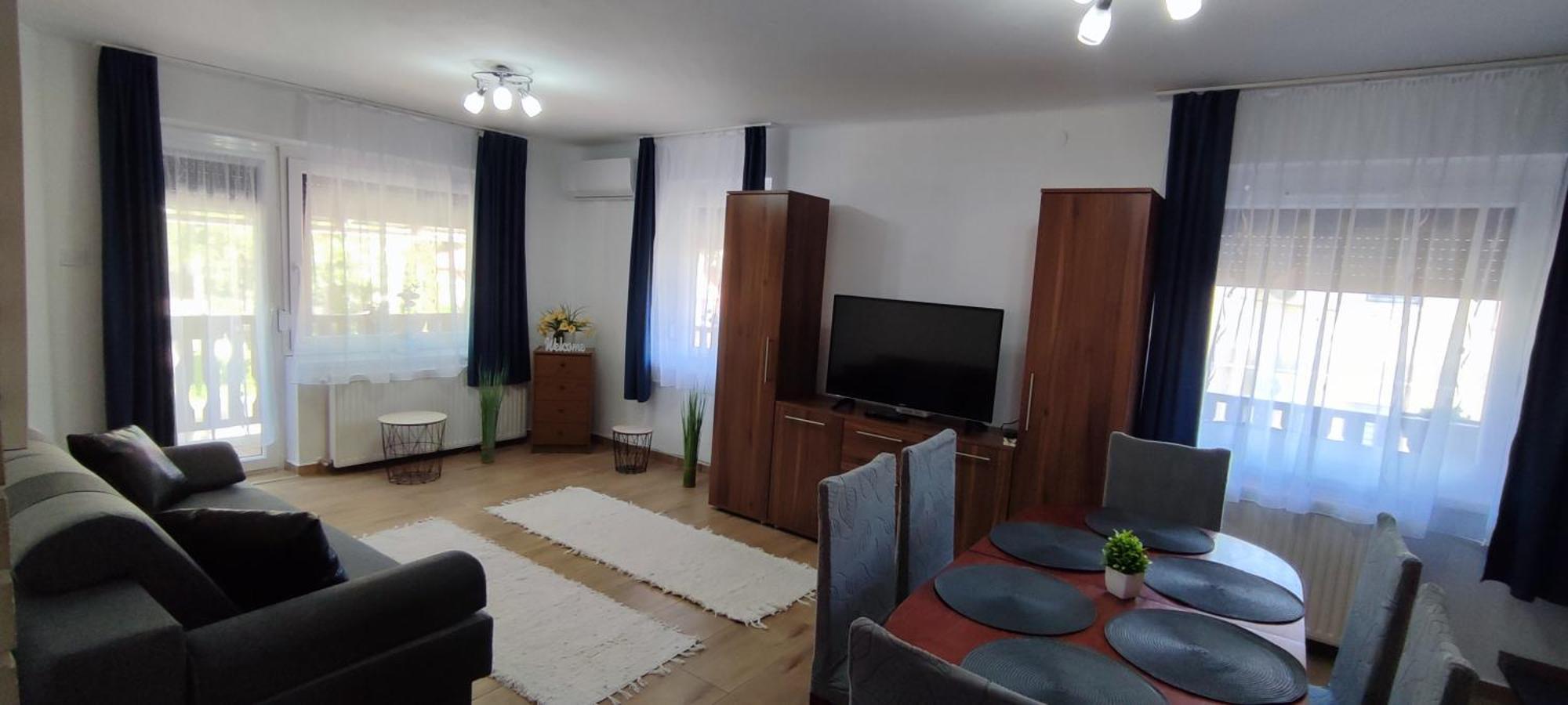 Bazsi Apartman Hajduszoboszlo Bagian luar foto